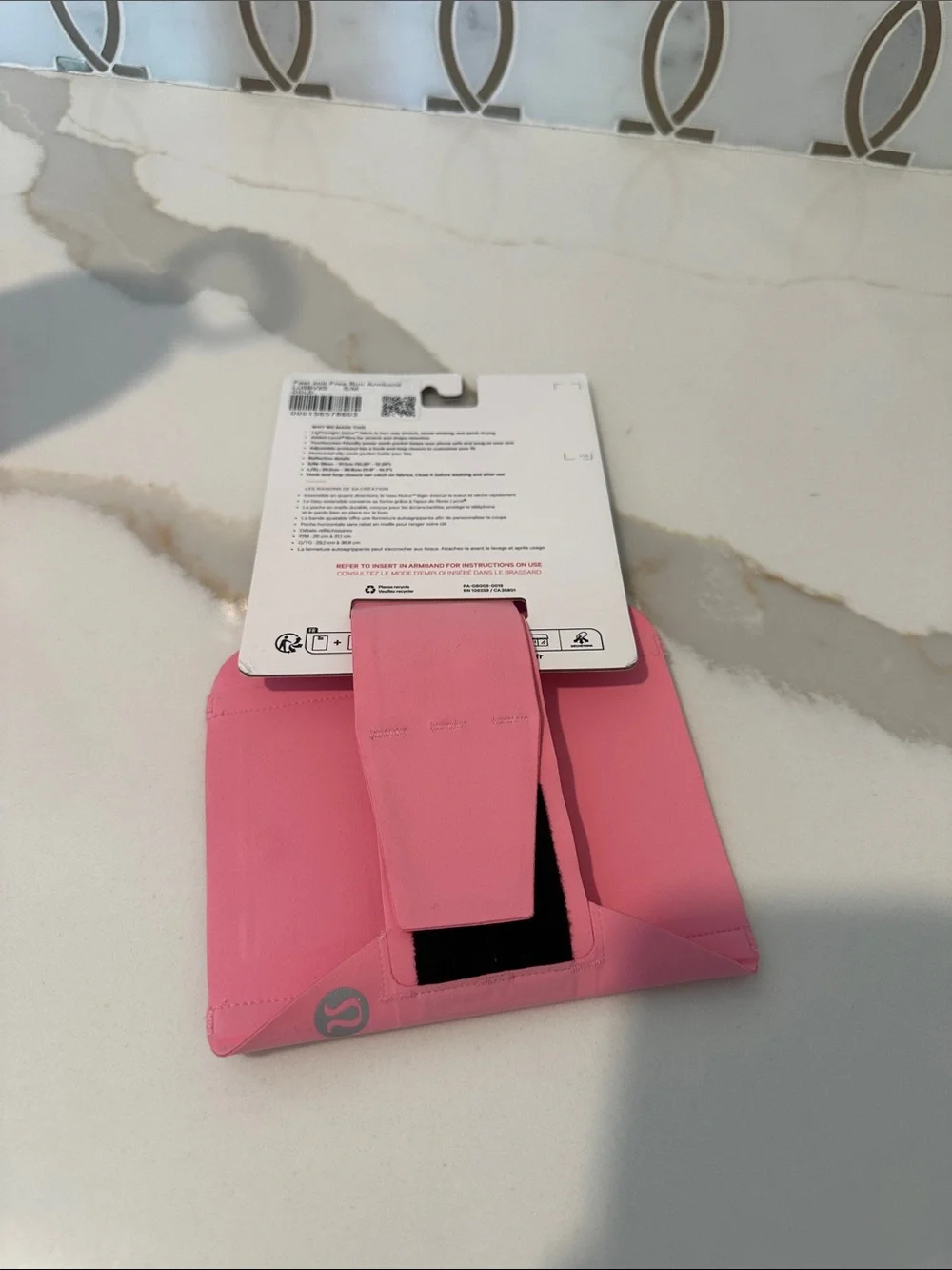 Lululemon Fast and Free Running Arm Band S/M candy cloud (pink)